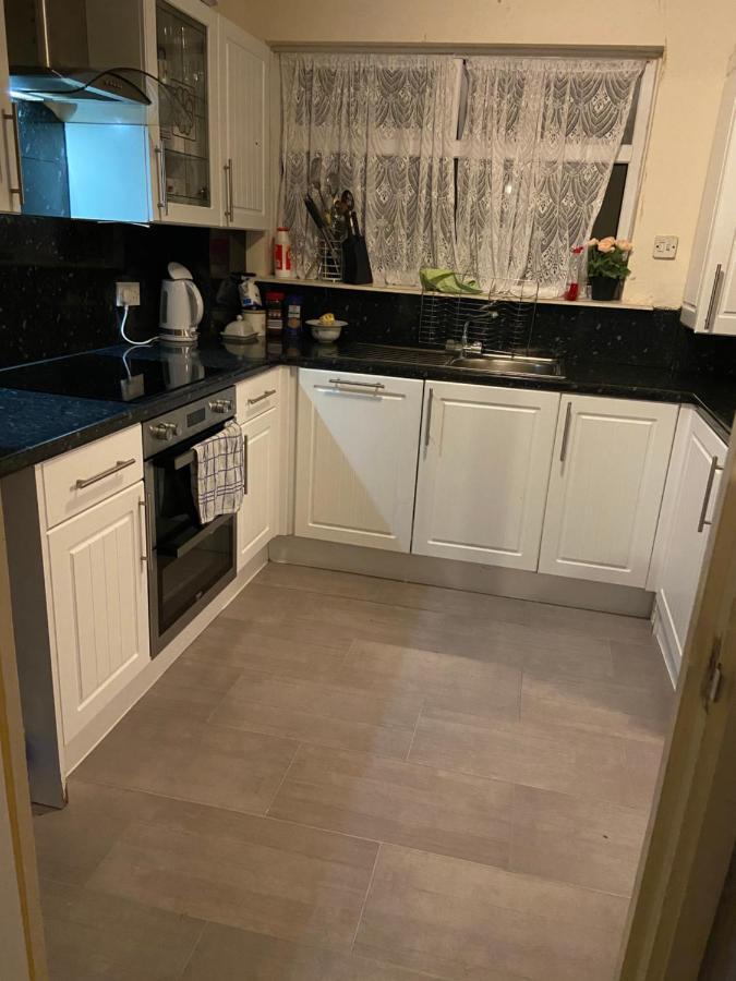 King Room In Warrington Exterior foto